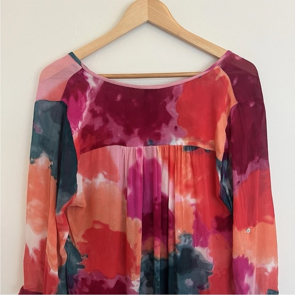 Red and Pink Pleated 3/4 Sleeve Blouse - Picture 8 of 10